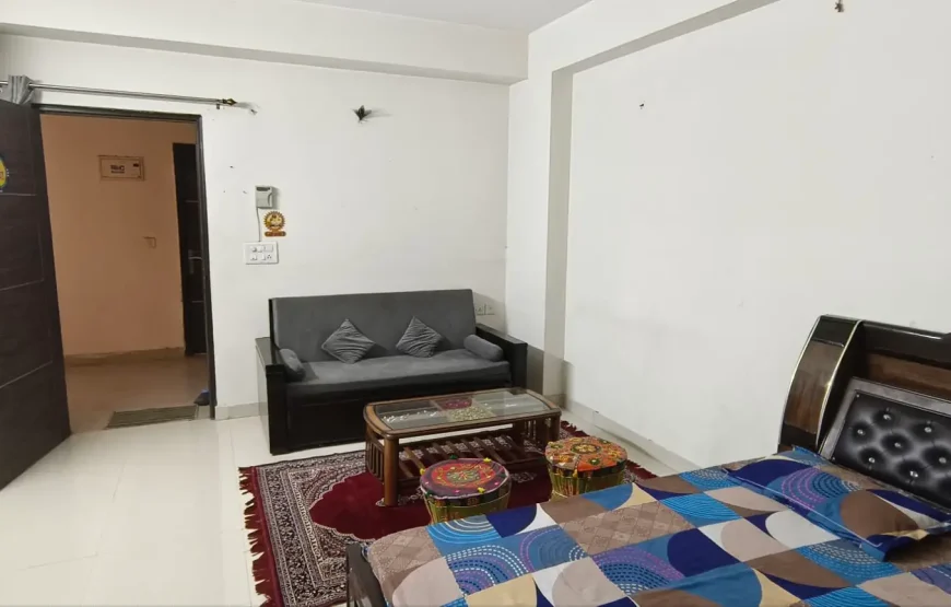 Private Studio Flat For Rent